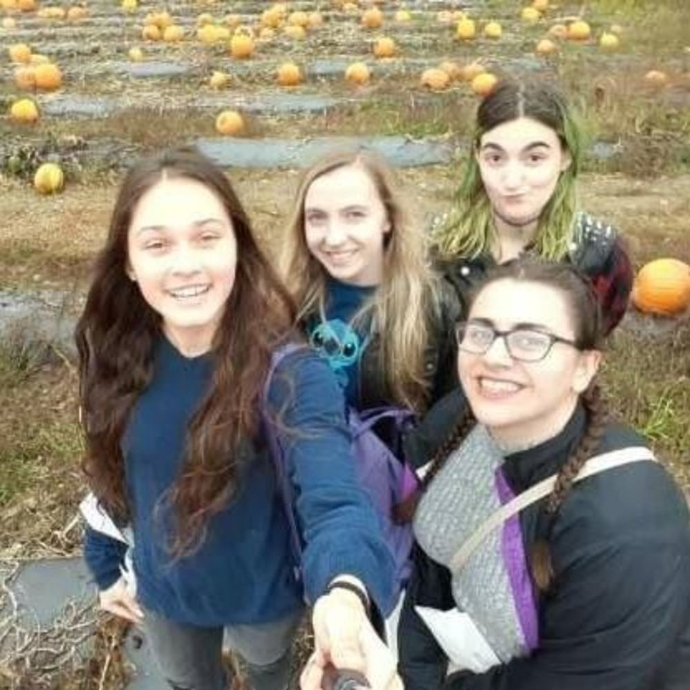 Meet your Posher, Kim